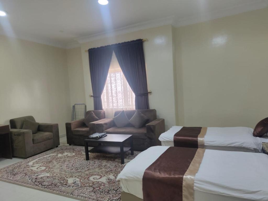 العييري للشقق المخدومة الدمام 4 - اقتصادى أخرى