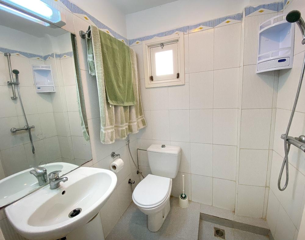 دار لوي حمام