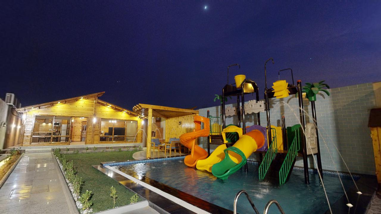 شاليه بتصميم أنيق ومنطقة شواء | 272