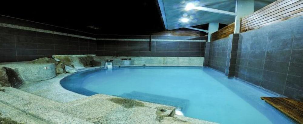 Ti Court Relaxing Spa Resort Interior