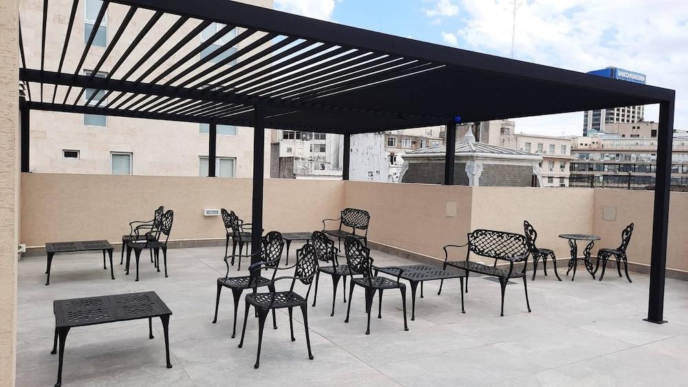Studio In San Telmo La Cisterna Num2689 Property Grounds