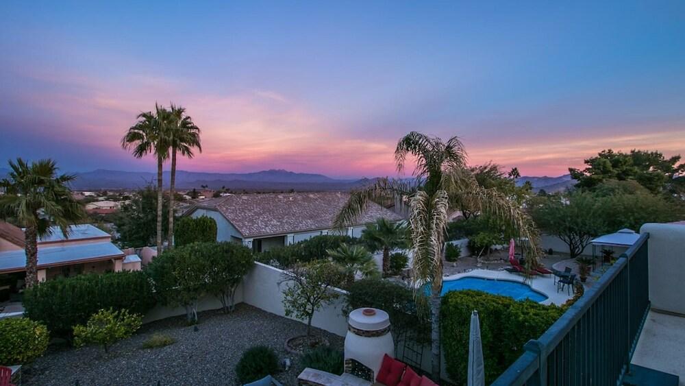 Luxury Contemporary Sanctuary w/ Pool and Views! Exterior