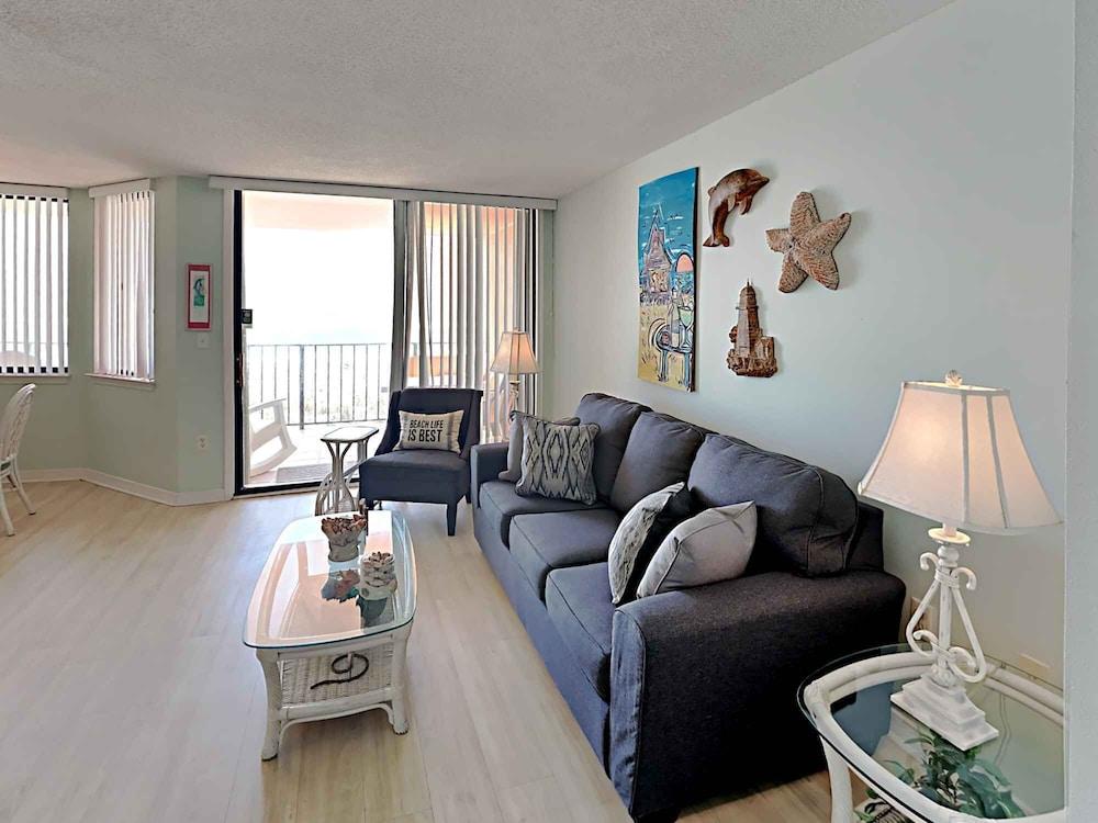 Gulf Winds by Southern Vacation Rentals