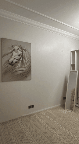 شقة بتصميم جذاب ودخول ذاتي | 5485 غرفة نوم