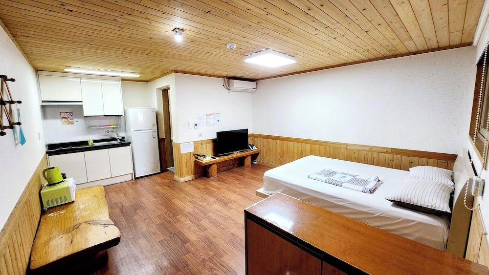 Nokcha Resort Room