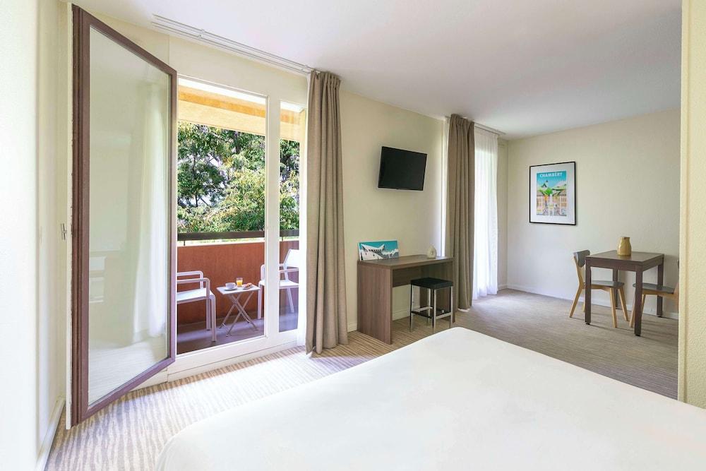 كيرياد تشامبيري سنتر - كوريال الصورة الأساسية