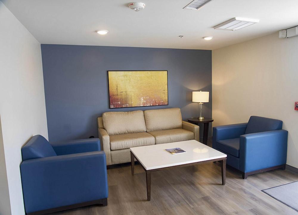 stayAPT Suites North Charleston Interior