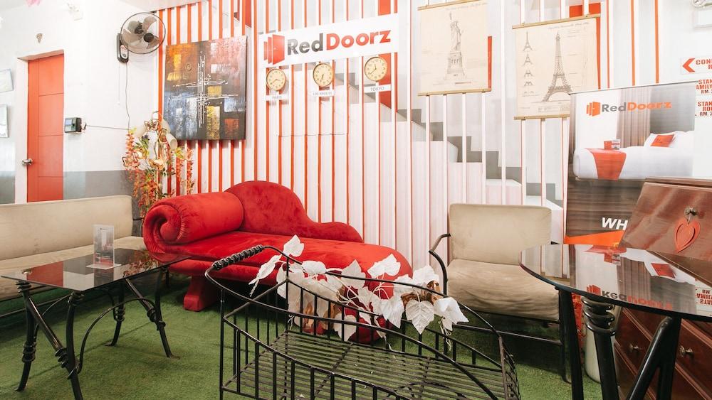 Reddoorz @ EL Highway Hotel Bulacan