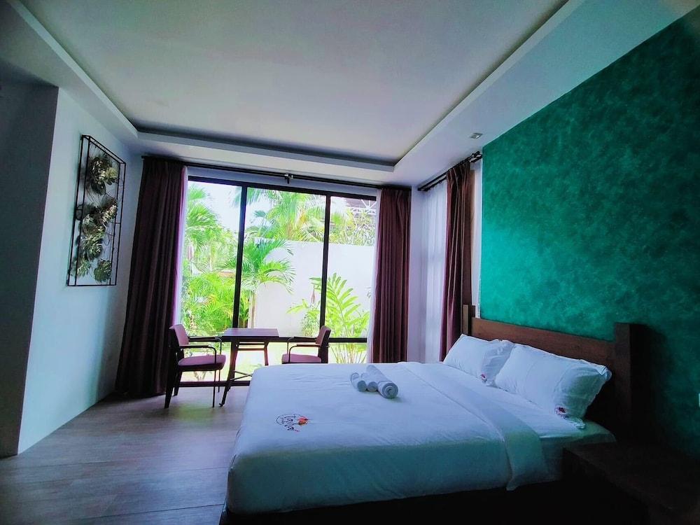 tana mysterious garden resort Room