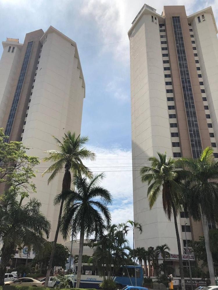 Suite Acogedora Torres Gemelas Playa Exterior