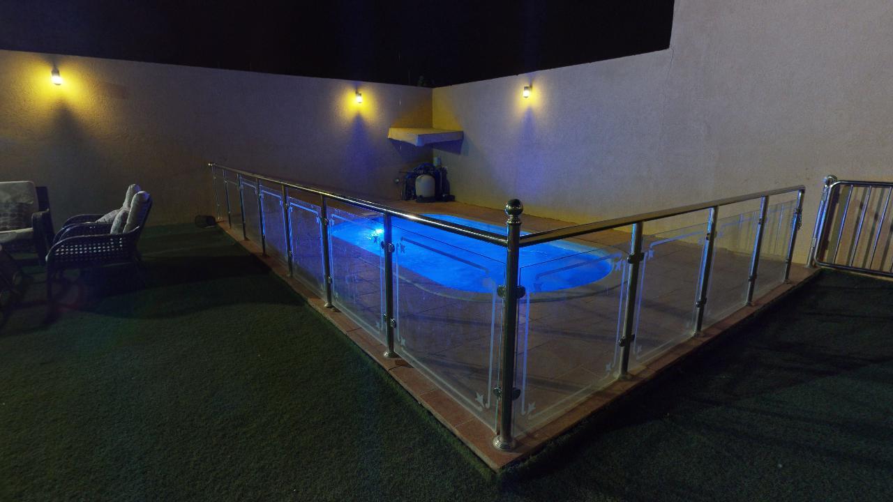 شاليه بتصميم جذاب ومسبح | 530