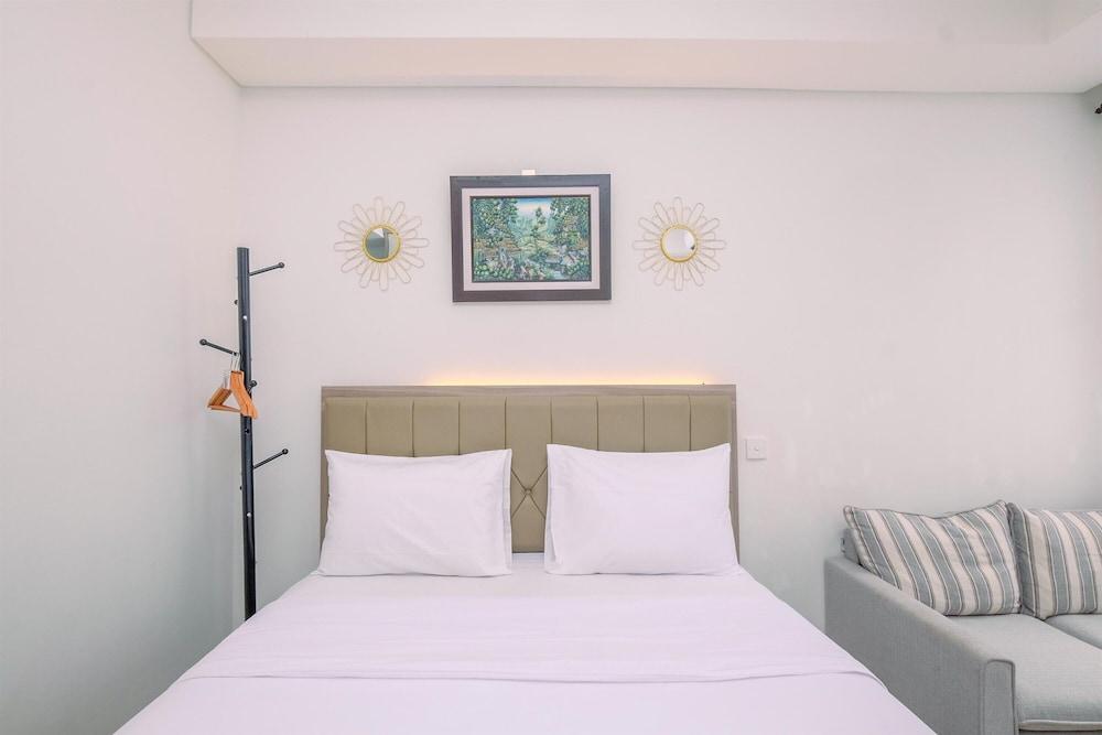 Nice Studio At Transpark Cibubur Apartment Featured Image