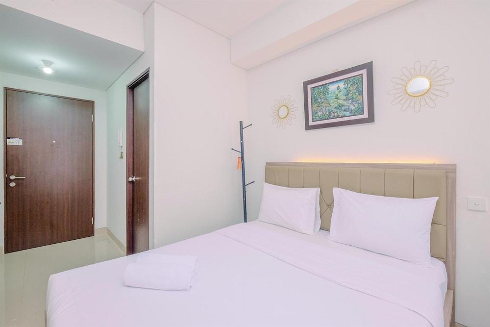Nice Studio At Transpark Cibubur Apartment Room