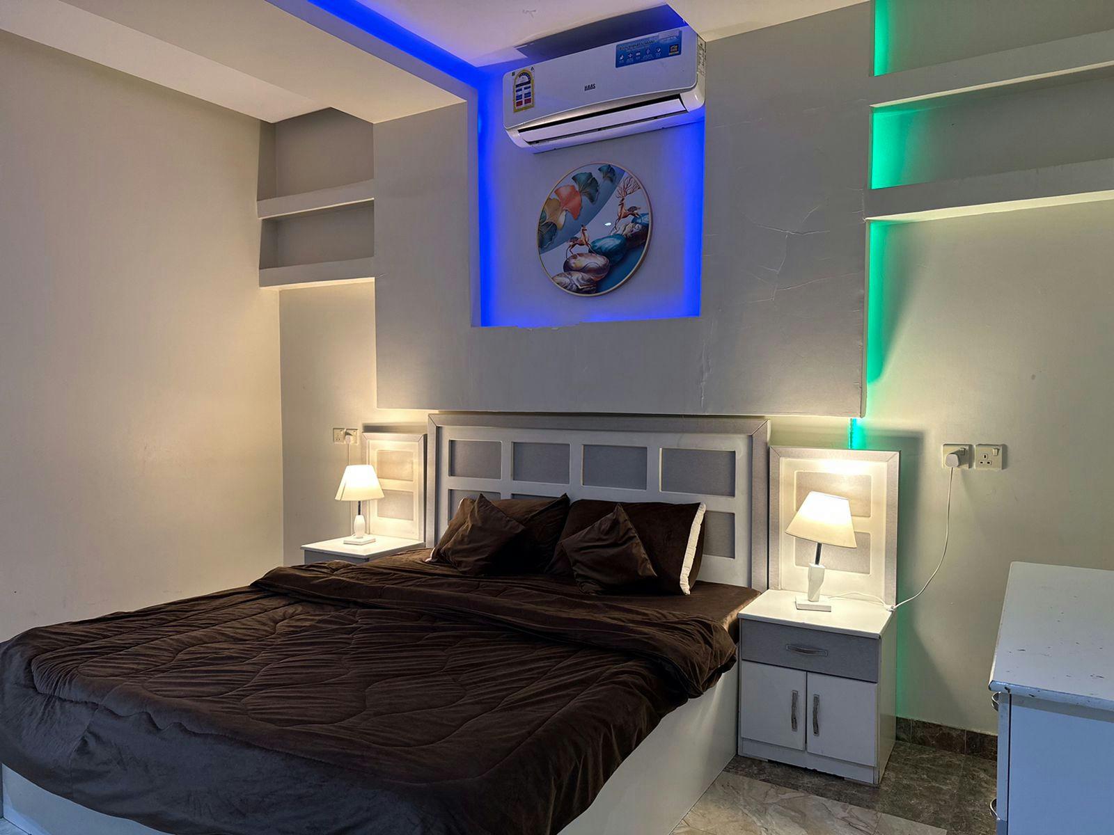 شالية بتصميم انيق وسماعات | 4604