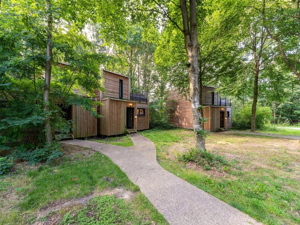 Cottage in Tournai With Forest Views Exterior