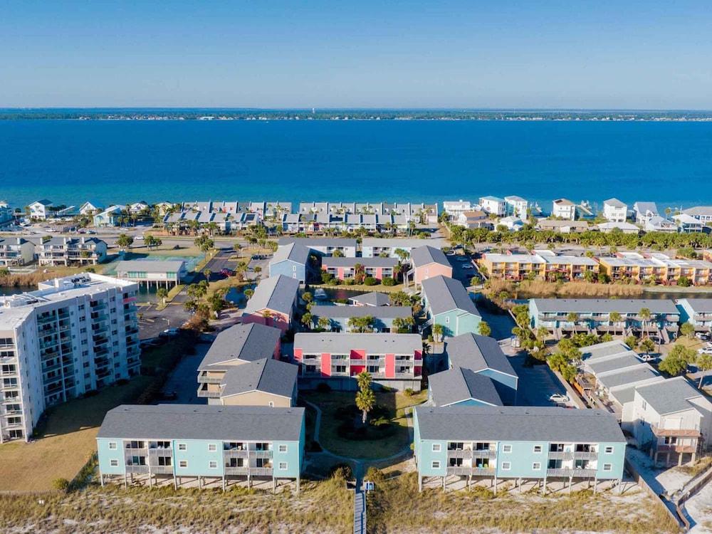 فيلاس أون ذا جالف ربي7 - ليب فلوب إن منظر من الجو