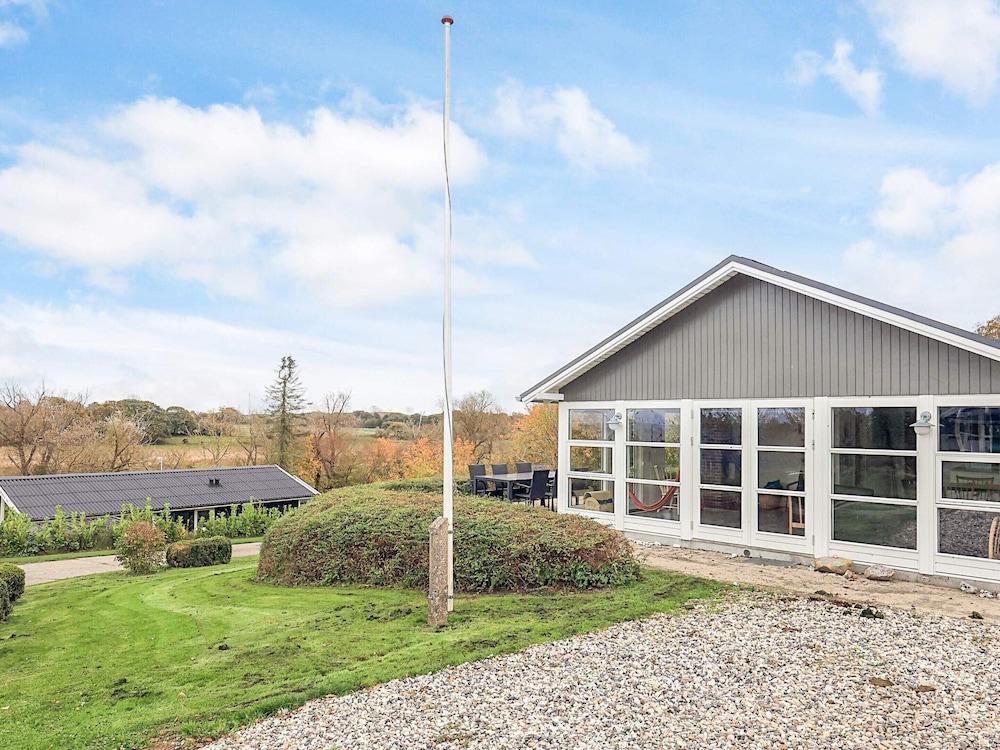 هوليداي هوم إن برينديروب فين