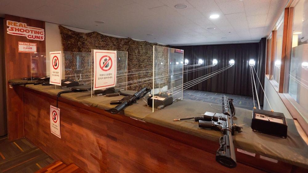 تشونتشيون إستون هوتل غرفة الألعاب