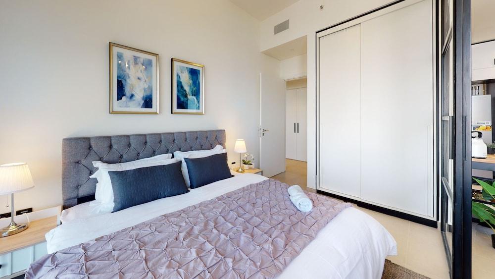 SuperHost - High-End apartment With Burj Khalifa Glimpse Room