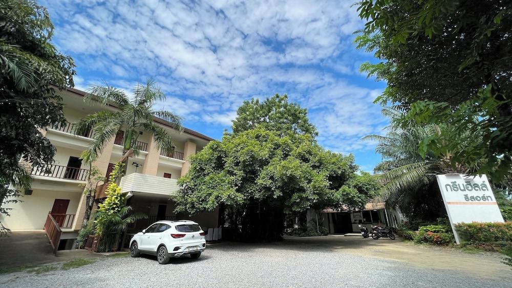 Green Hill Resort