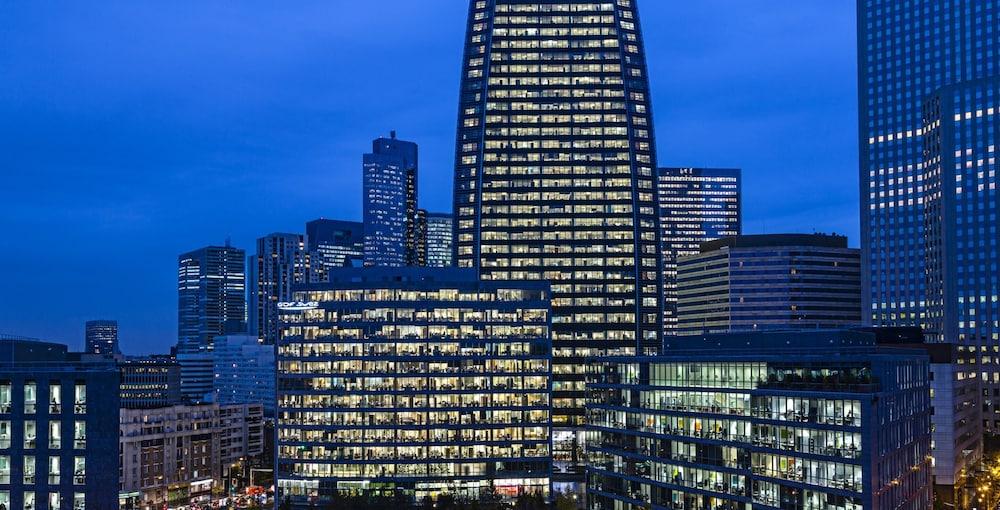 Residhome Courbevoie La Défense Exterior