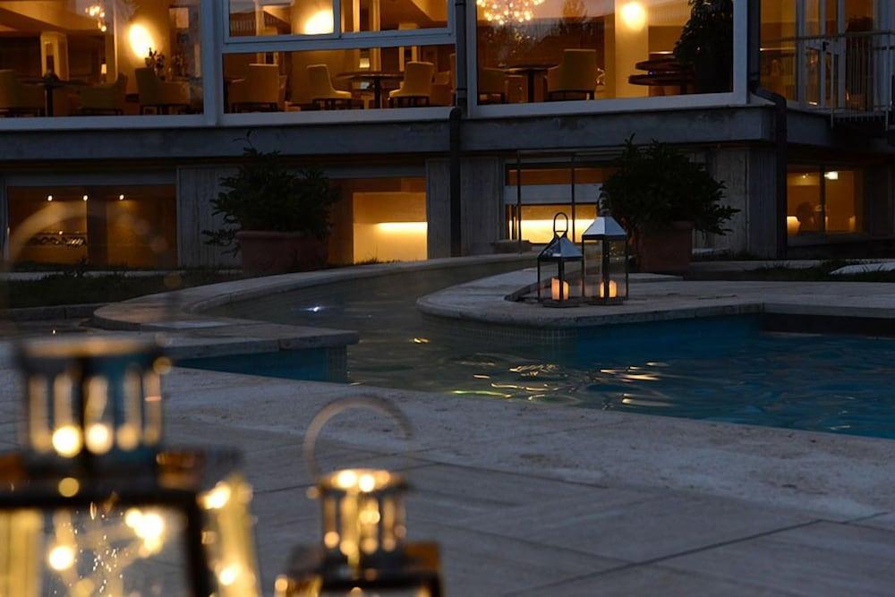 Silva Splendid Outdoor Pool