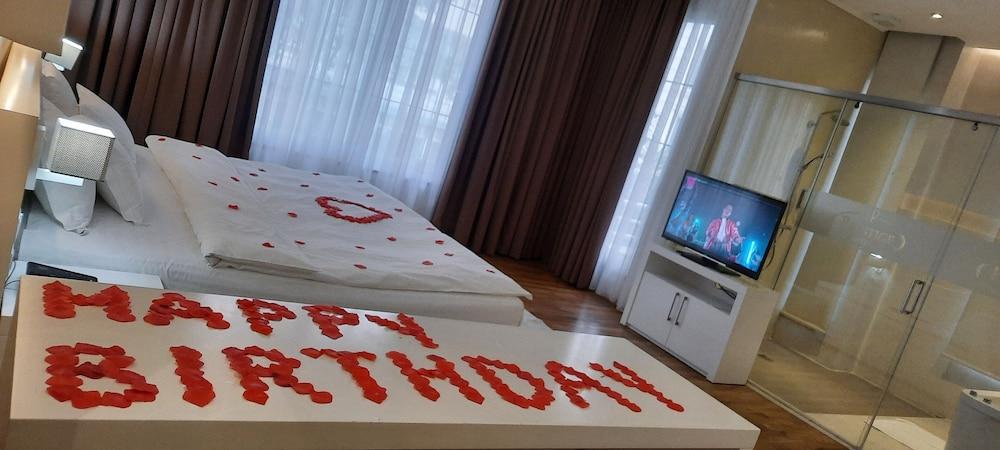 بريستيج هوتل تيرانا