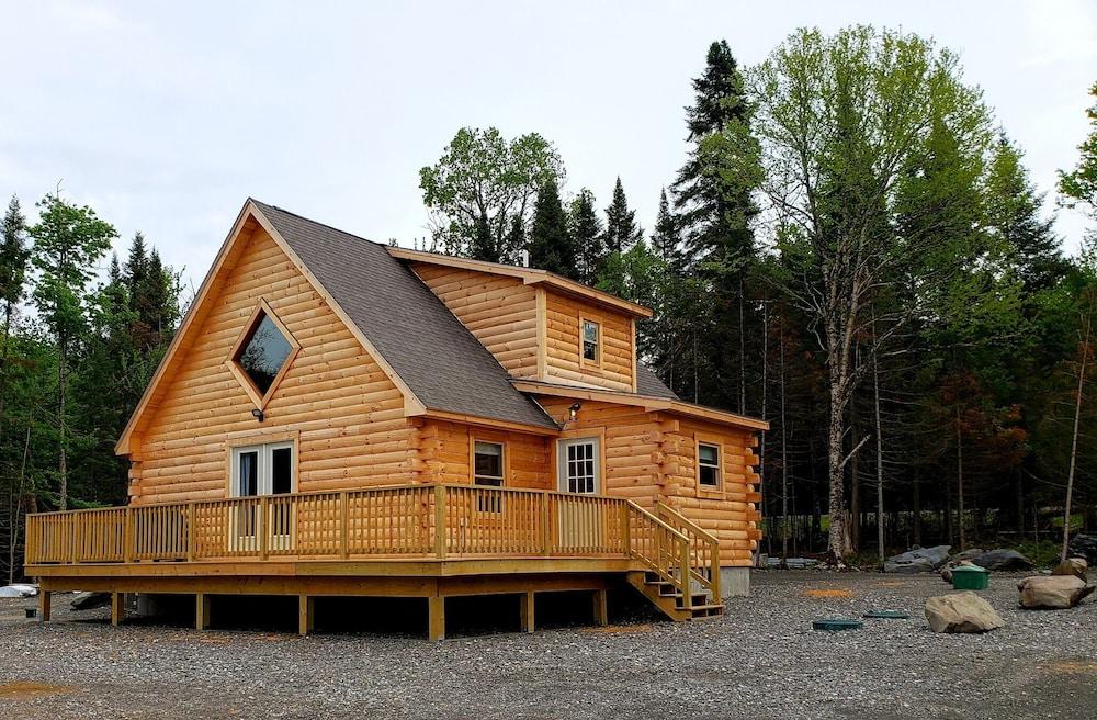 باك ليك لودجز موس تراكس كابين المنطقة الخارجية