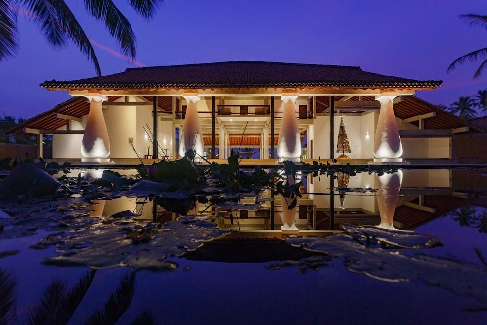 Wattura Resort and Spa Lobby
