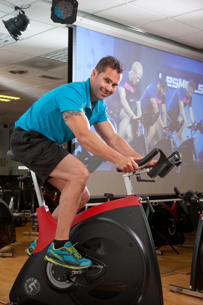 فان دير فالك هوتل شتاين - أورموند مرفق اللياقة البدنية