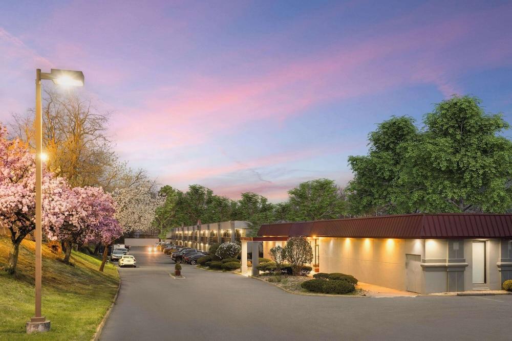 دايز إن باي ويندام بوتس تاون المنطقة الخارجية