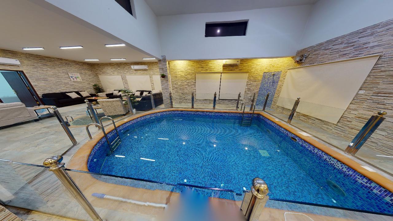 Prestigious Chalet with Football Pitch | 657 Pool