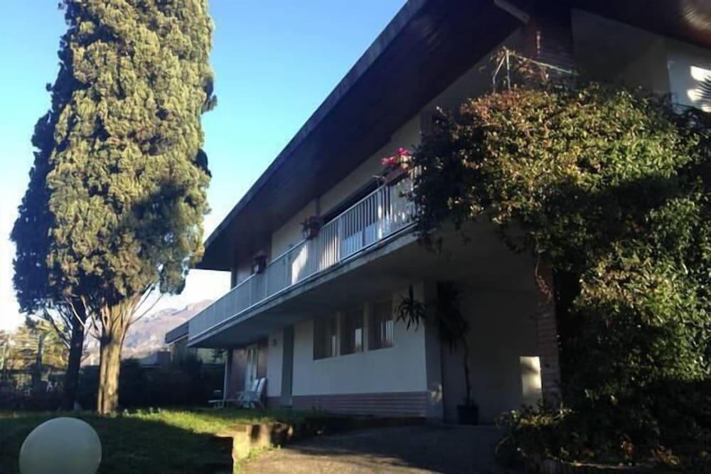 فيلا ديلا ميوزيكا ترا لاجو إي مونتاجن المنطقة الخارجية