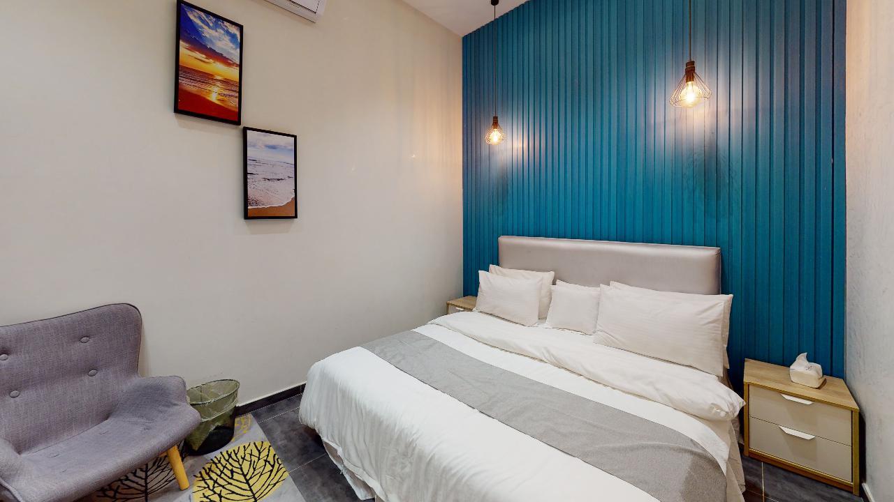 شاليه بتصميم رائع و جاكوزى | 528 غرفة نوم