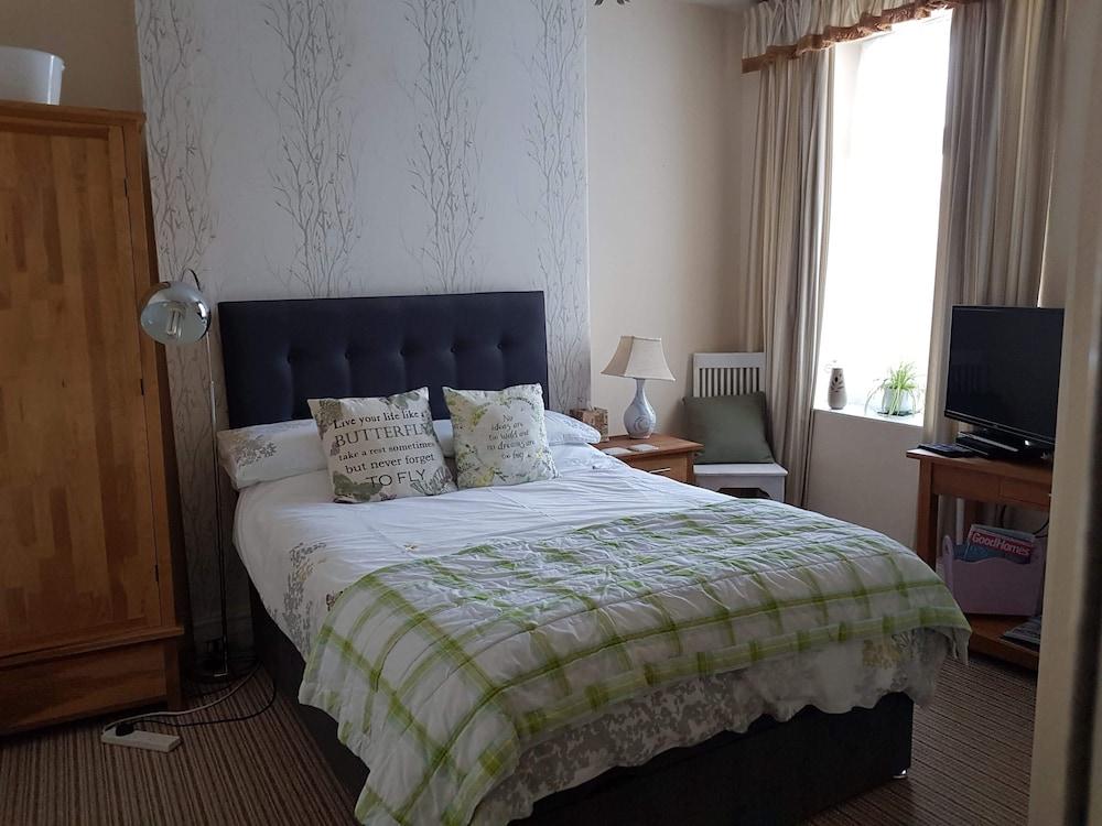The Pavilion Guest House Room