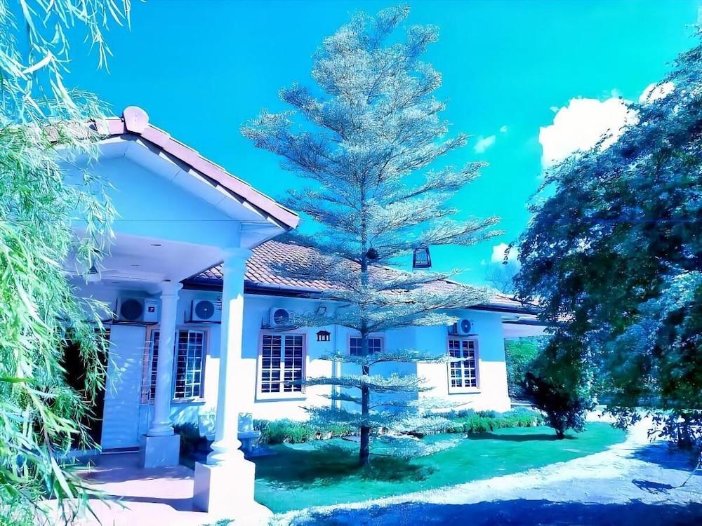 فيلا سوليهين