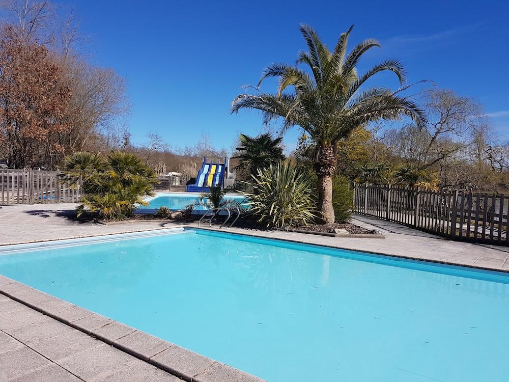 Camping la Comtesse Outdoor Pool