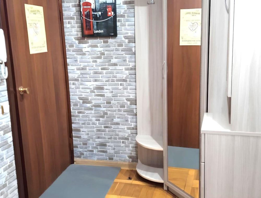 باول ماري أبارتمنتس أون بٓ اسريموسكوفسكي