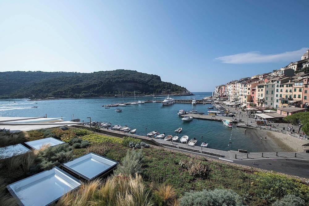 جراند هوتل بورتوفينير المنطقة الخارجية