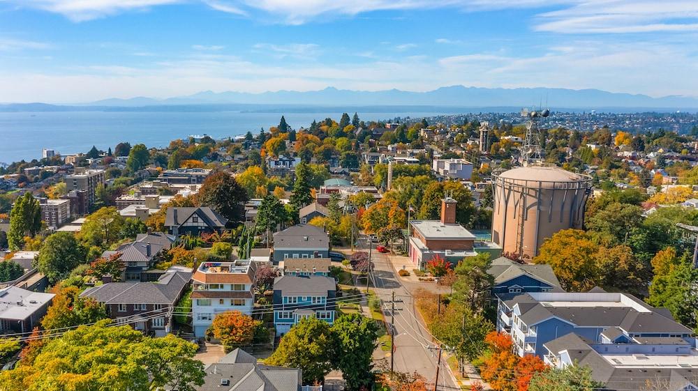 سياتلز أورانج كراون 87 واكسكور منظر من الجو