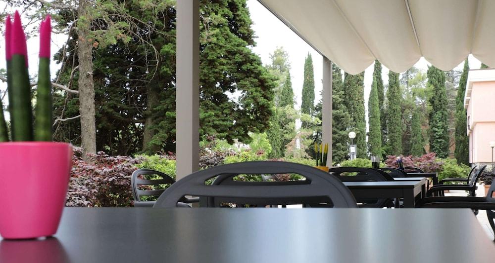 بست ويسترن هوتل أي كولي المنطقة الخارجية