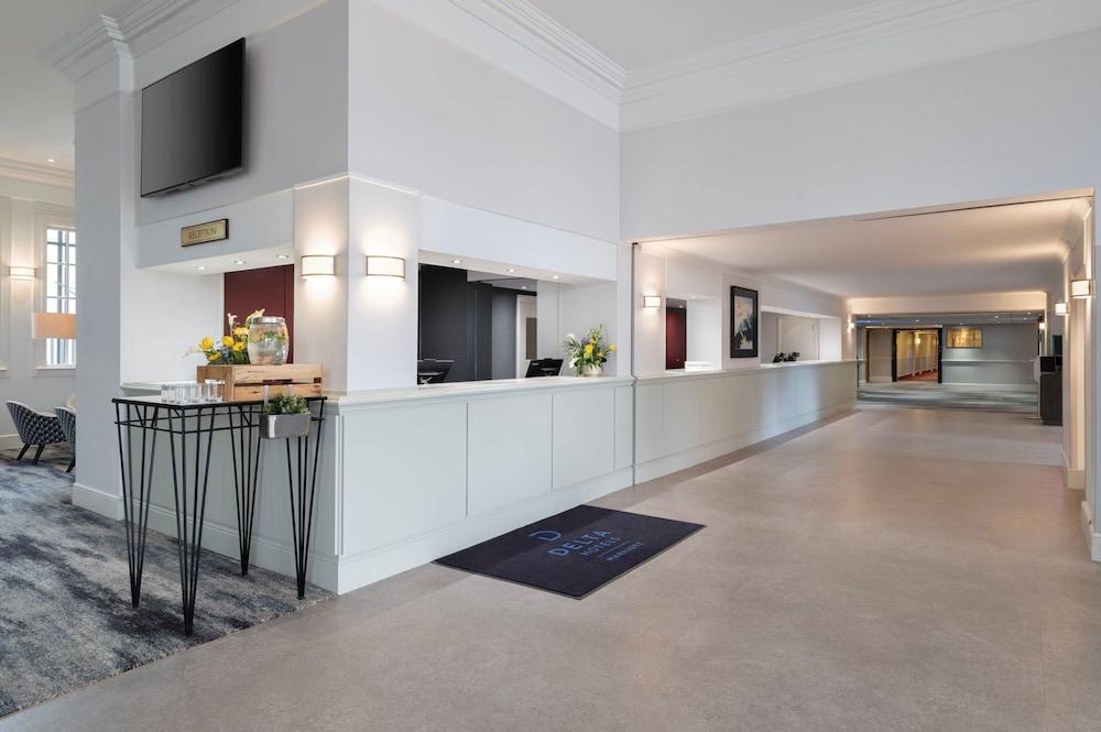 دلتا هوتلز باي ماريوت هيثرو ويندسور منطقة الانتظار في الردهة