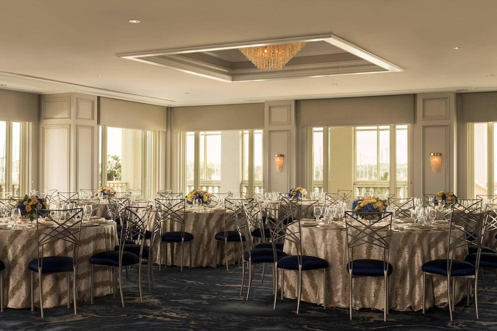 ذا ريتز-كارلتون، مارينا ديل راي منطقة الاستقبال