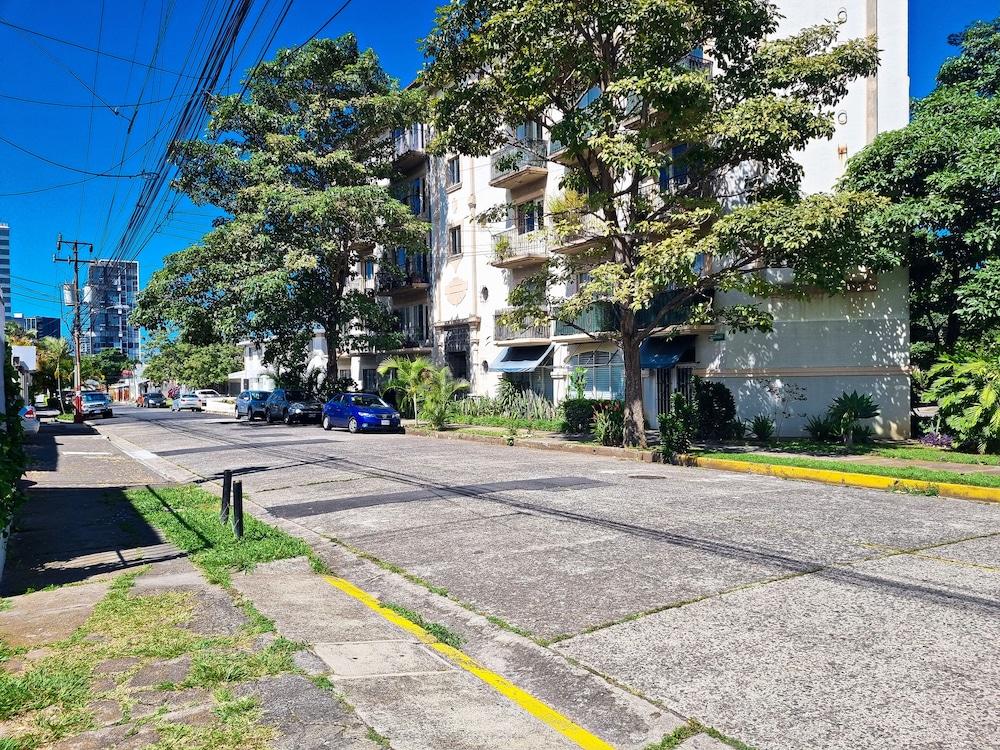 سابانا ستوديوس