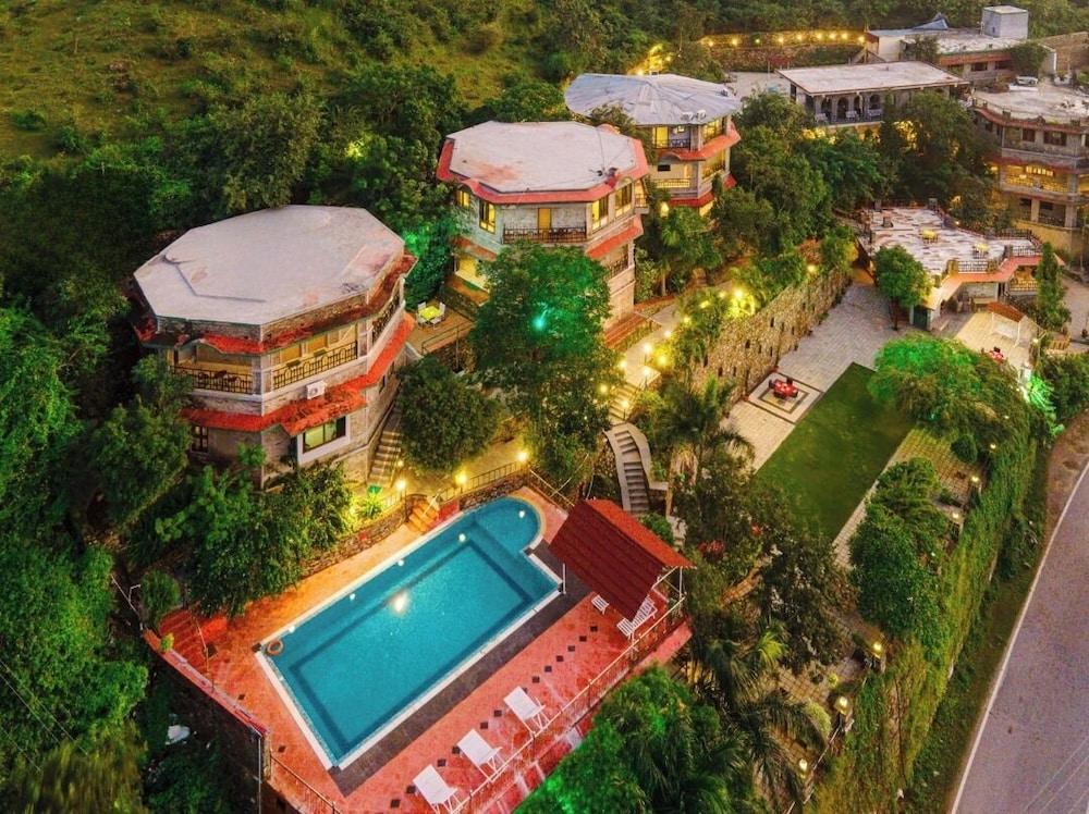 تايجر فالي ريزورت كومبالجار