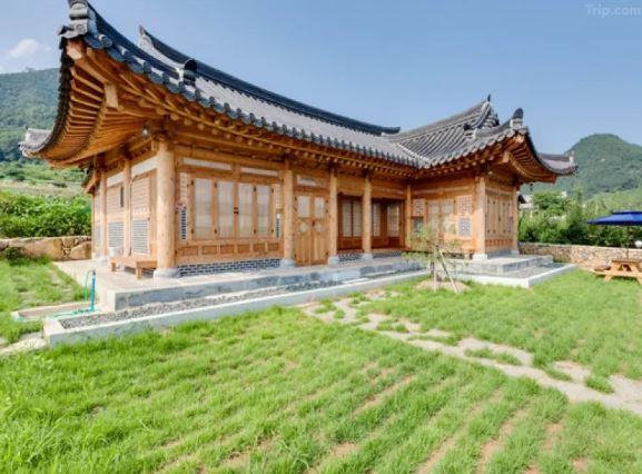 Suncheon Myeongga Hanok Pension