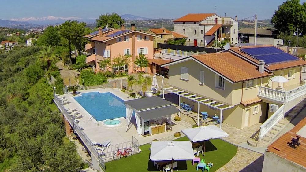 Mansion in Case Alte With Pool & Nature Trails Exterior
