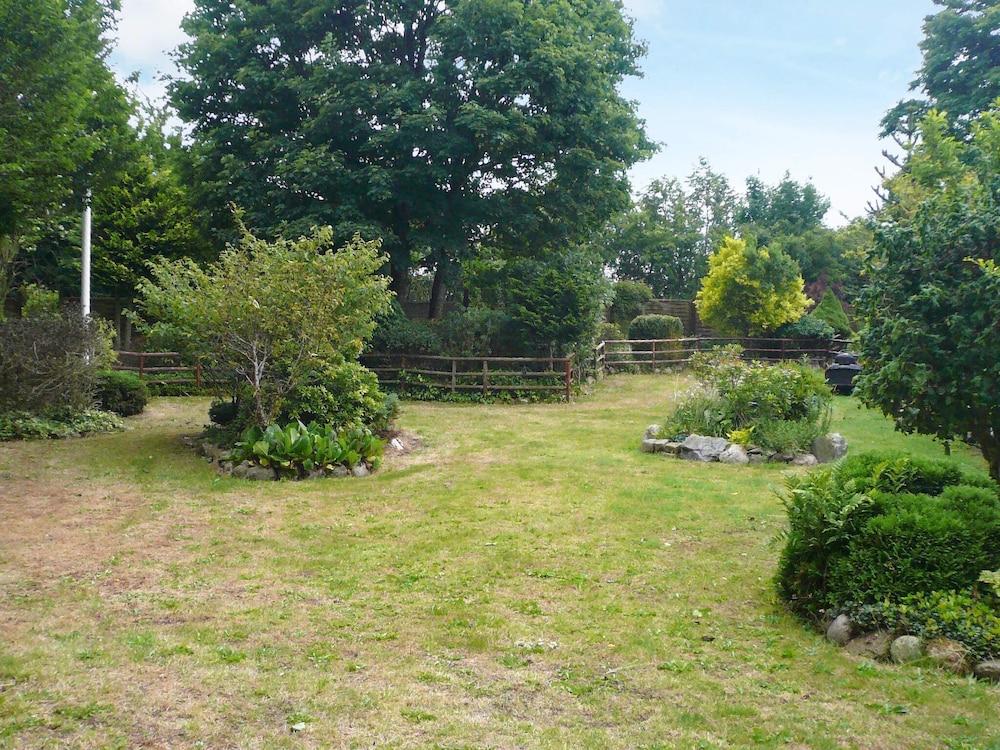 10 بيرسون هوليداي هوم إن أليستروب المنطقة الخارجية