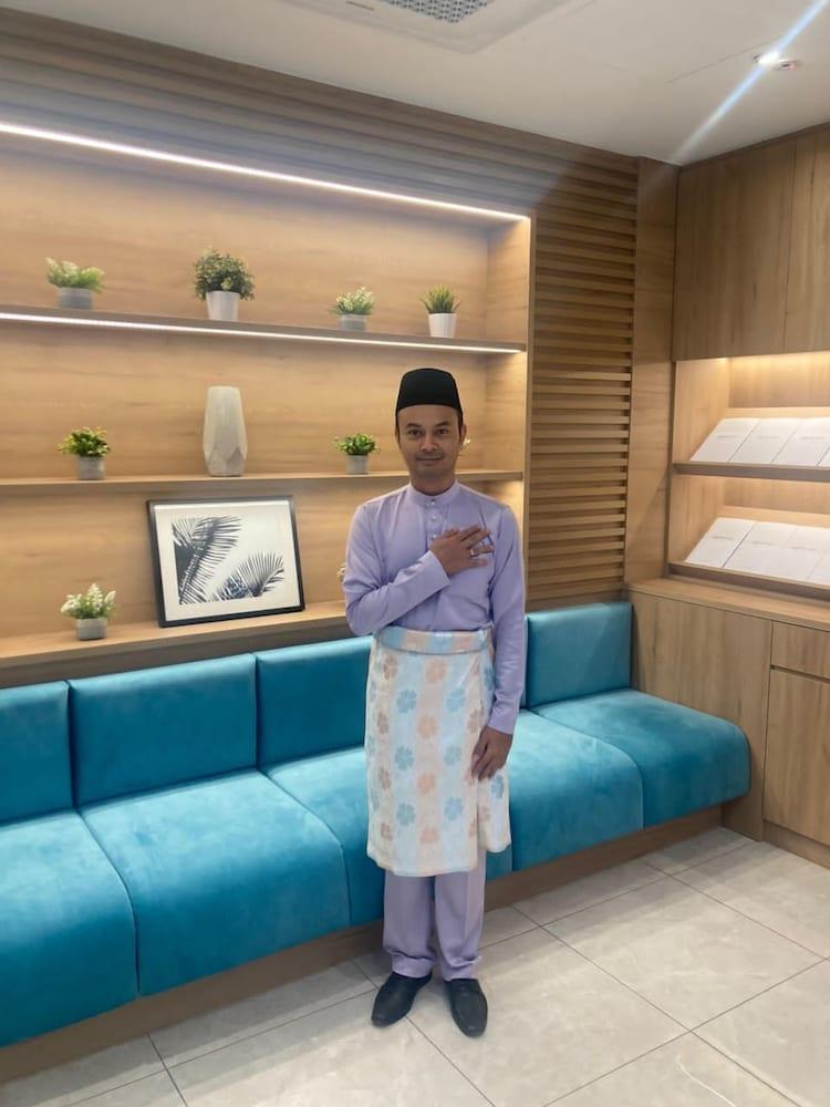 The Signature Serviced Suites Puchong Reception
