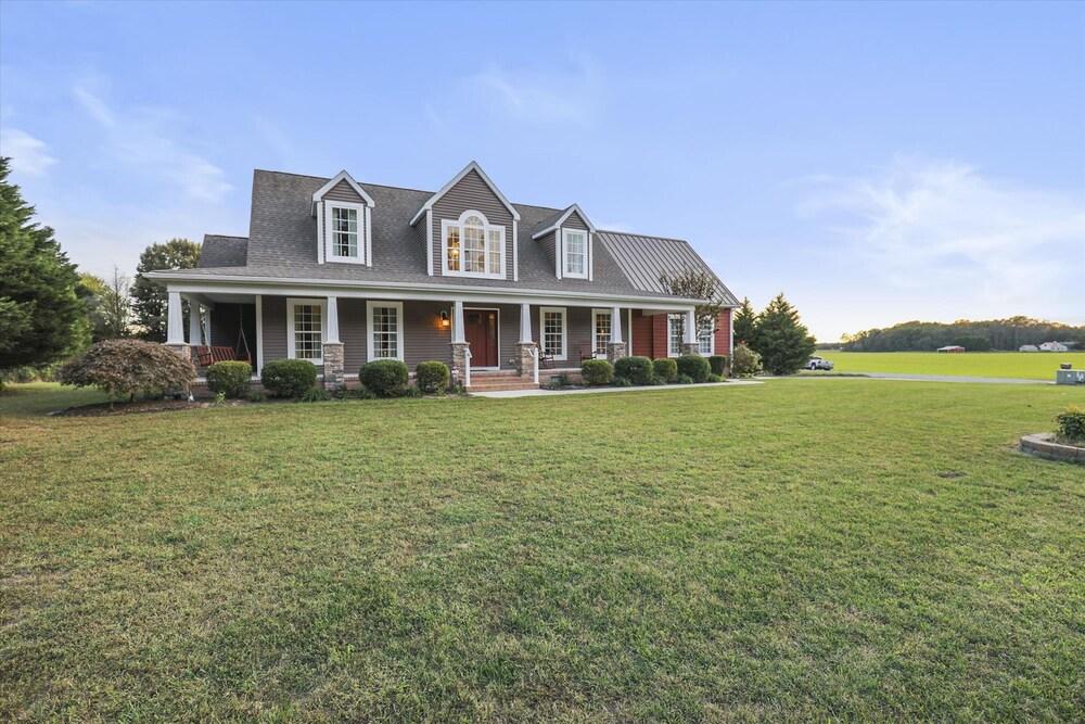 18427 جوسيف رود باي لونج آند فوستر الصورة الأساسية